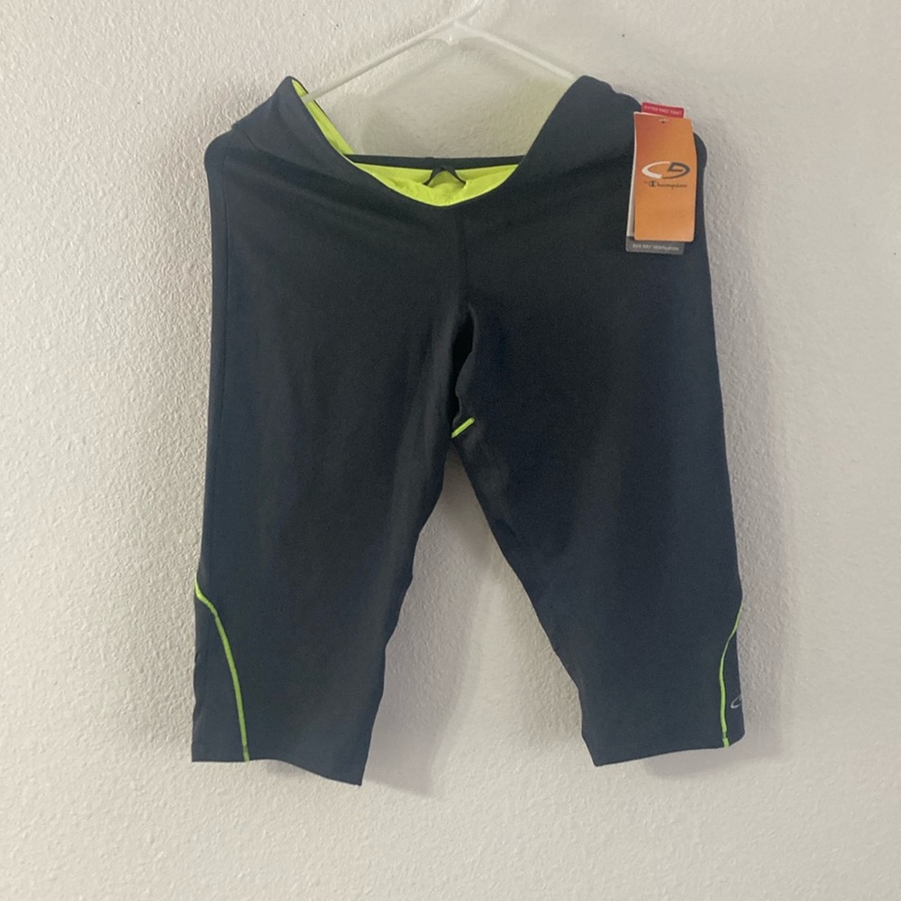Knee tight champion shorts